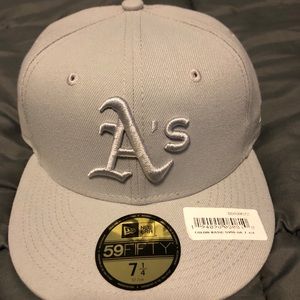 Rare Gray oakland athletics new era hat size 71/4